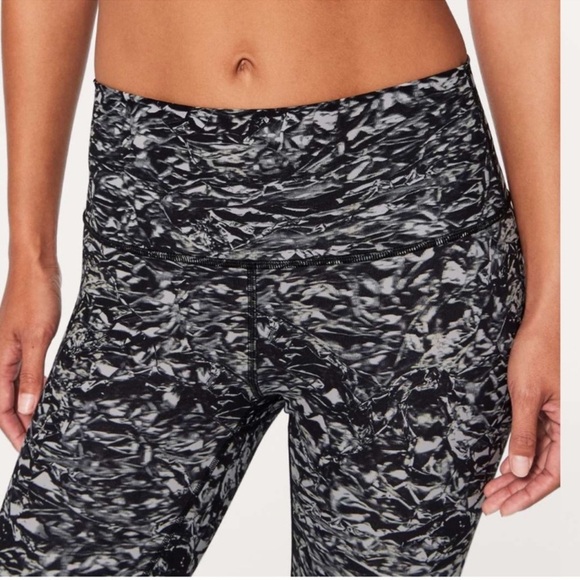 Lululemon Wunder Under Hi-Rise 7/8 Tight 25" m7. - Picture 12 of 16